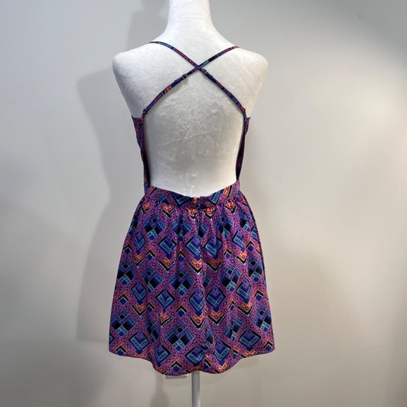 Bethany Mota for Aeropostale Open Back Print Dress, Size Small Petite - Picture 3 of 10
